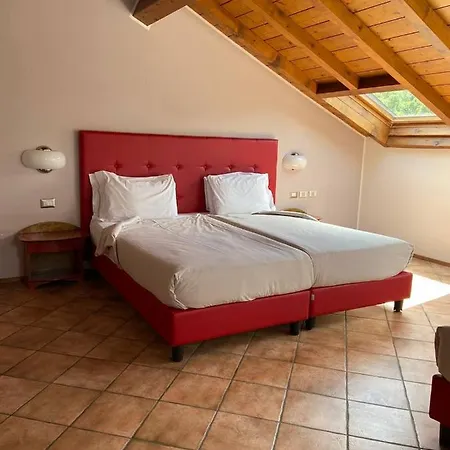 Szálloda Hotel Lenno 4*