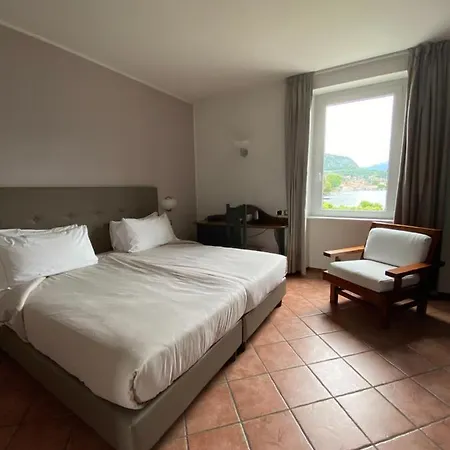 Szálloda Hotel Lenno 4*