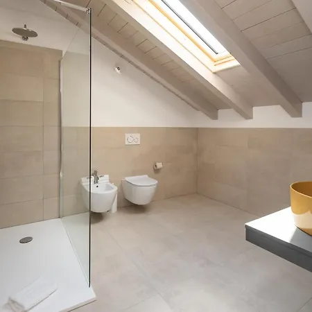 Hotel Lenno Szálloda 4*