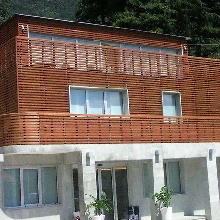 Szálloda Hotel Lenno 4*