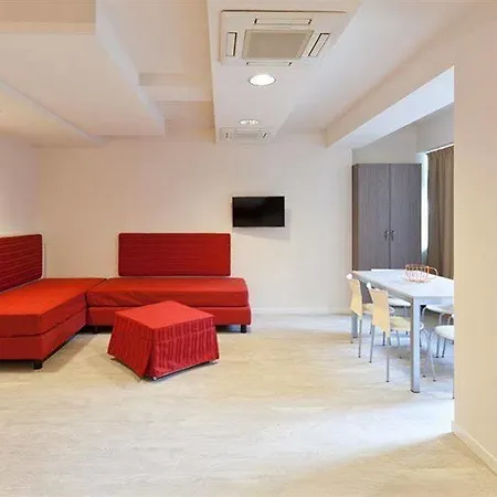 Szálloda Hotel Lenno 4*