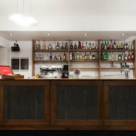 Szálloda Hotel Lenno 4*