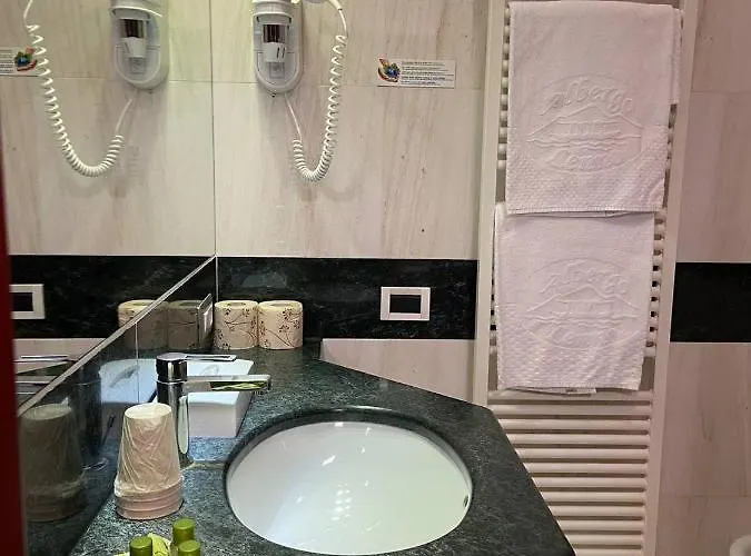 ホテル ホテル レンノ レンノ